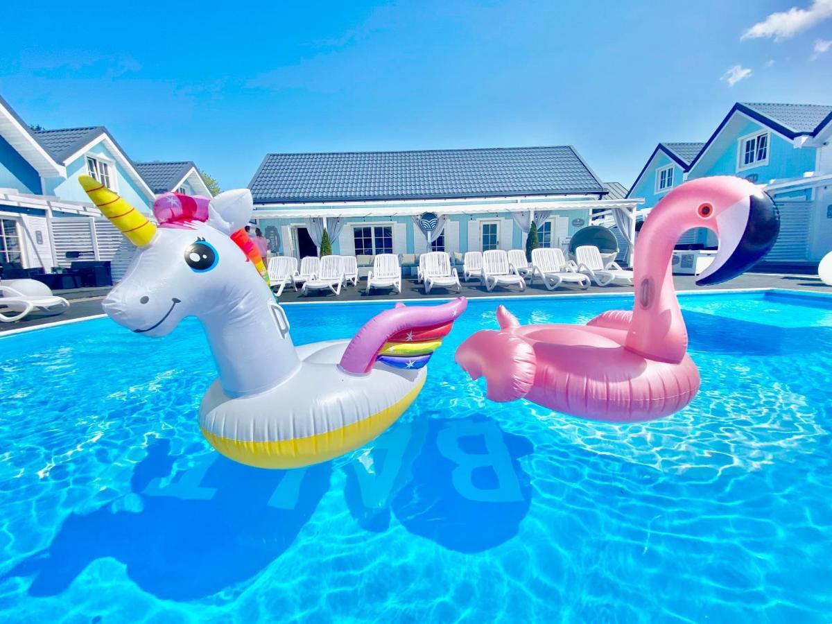 Domki Baltic Family Basen Kidsclub Rowery Миелно Екстериор снимка